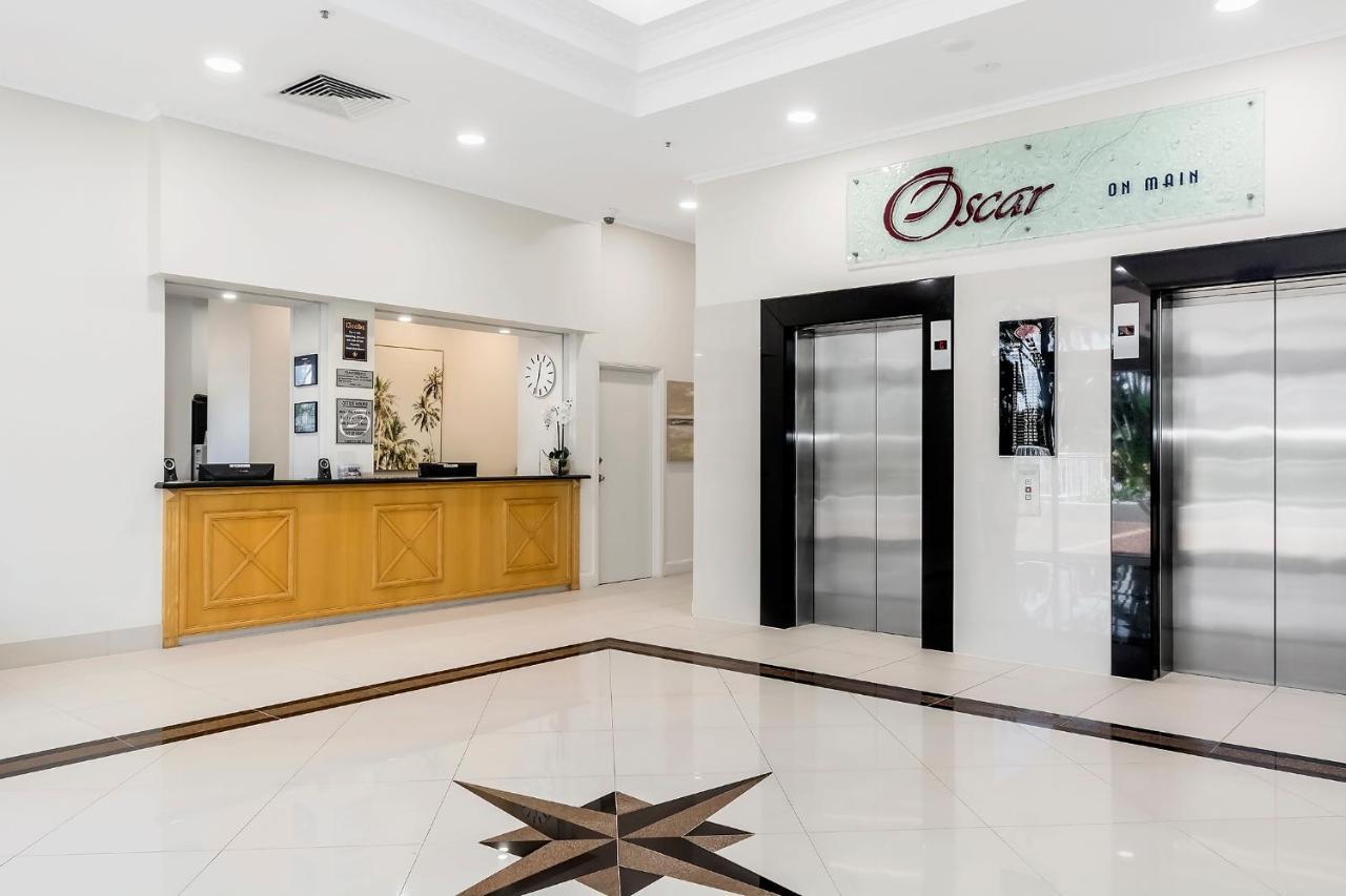 Oscar On Main Aparthotel 4*